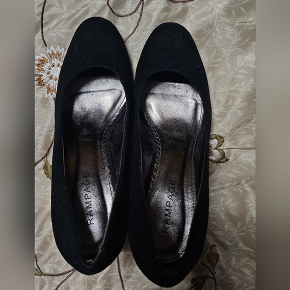 RAMPAGE Women’s Klassy Black Pump Size 9 Faux Suede Patent Dressy Business - Picture 3 of 7